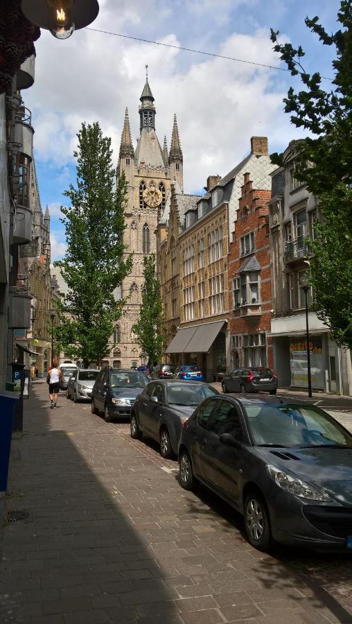 B&B Delices De Rose Ieper Luaran gambar